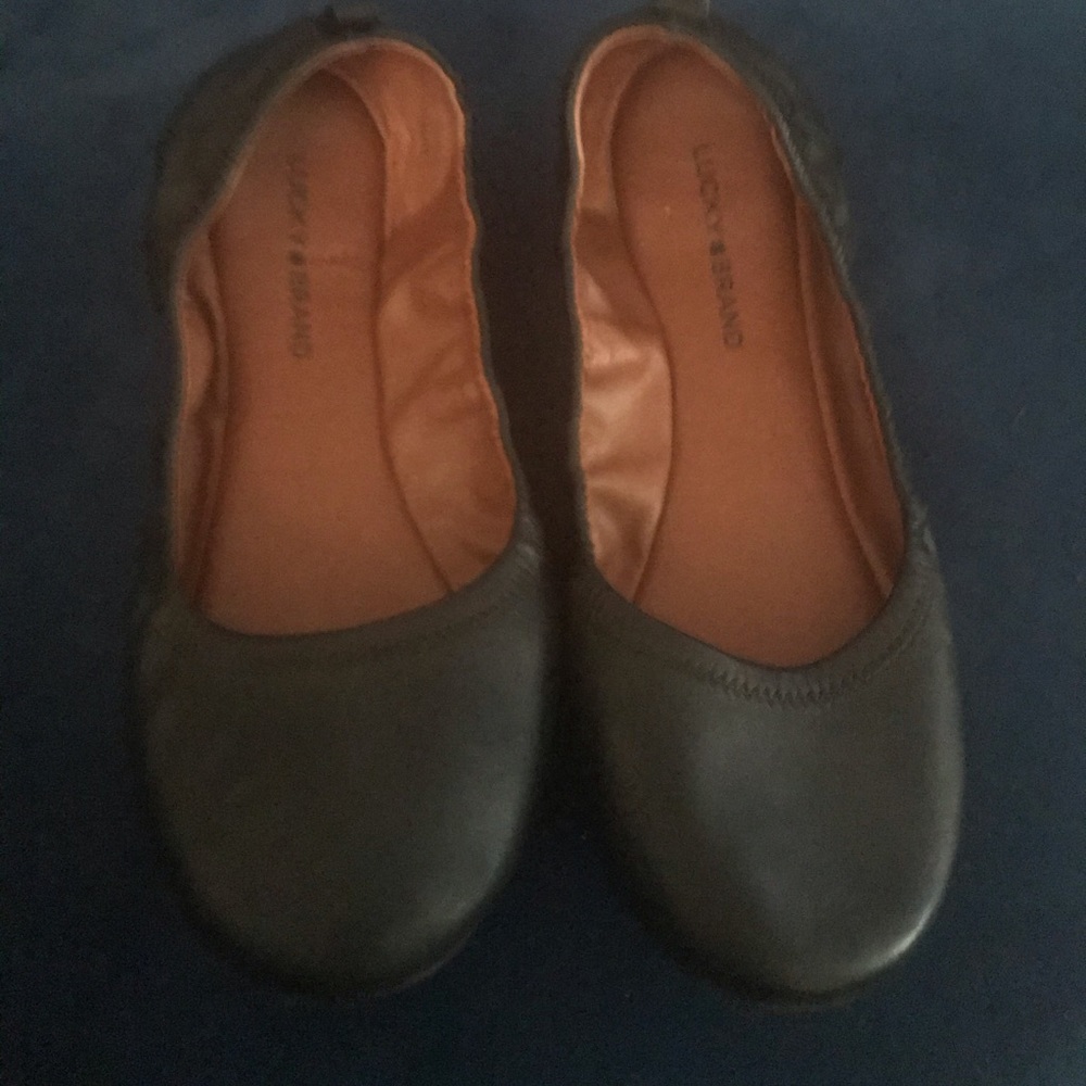 Luck Brand Black Flats Size 12M/42